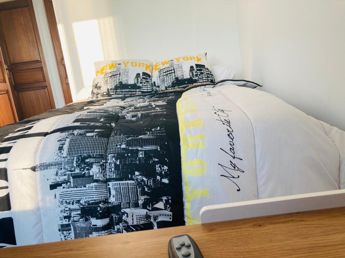 Location Chambre Avec Salle De Bain Et Partie Commune Sea View & Mountain View Renting 1 Of 3 Bedrooms With Shared Common Space 3 Bdrm Apt Not 1 Bdrm Plus Clime Ou Ac Бастія Екстер'єр фото