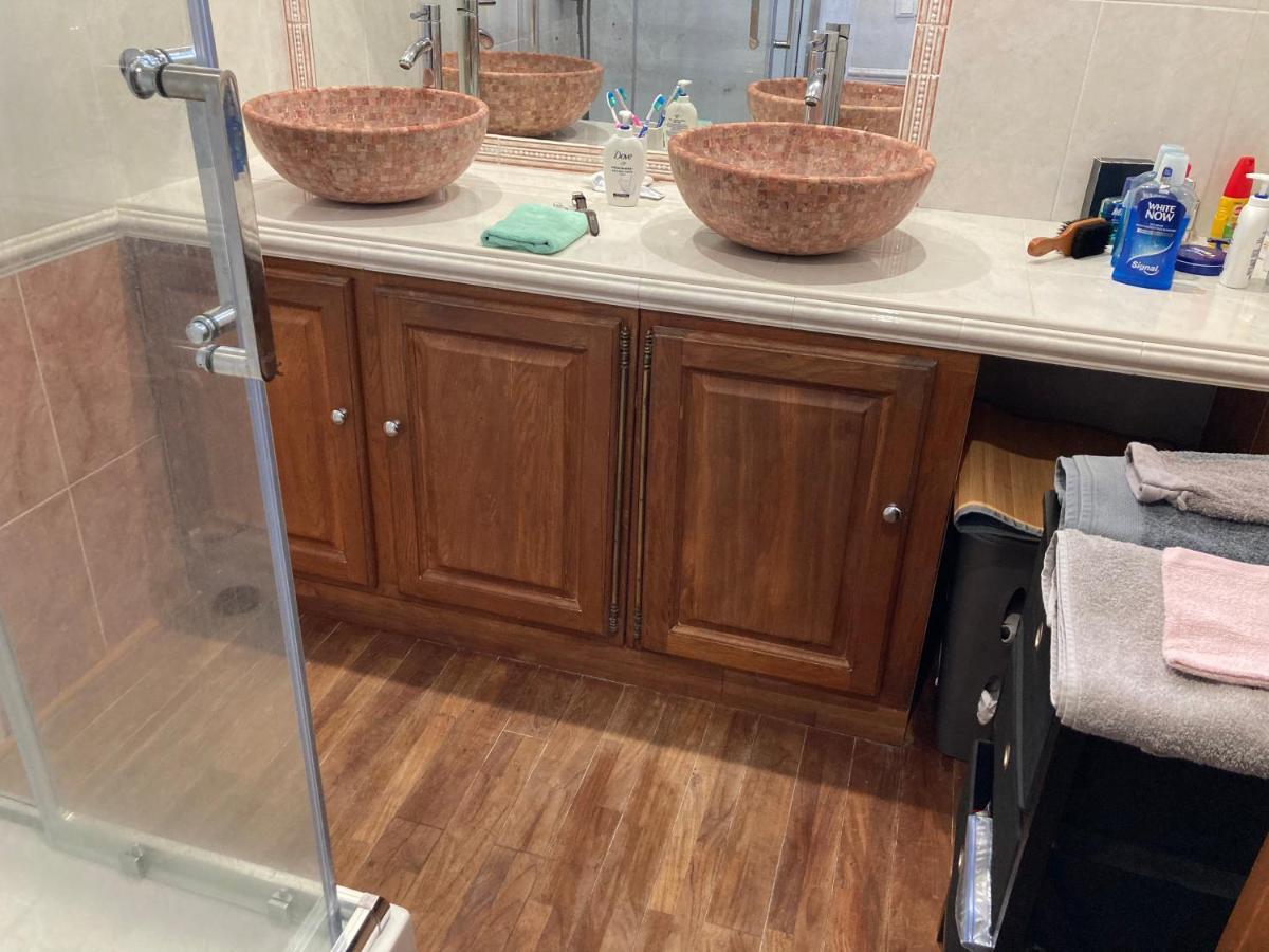 Location Chambre Avec Salle De Bain Et Partie Commune Sea View & Mountain View Renting 1 Of 3 Bedrooms With Shared Common Space 3 Bdrm Apt Not 1 Bdrm Plus Clime Ou Ac Бастія Екстер'єр фото
